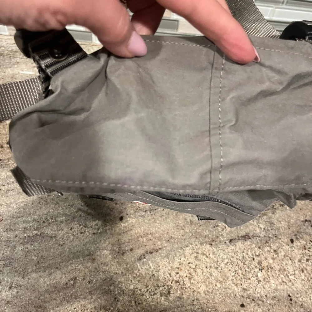 Fjallraven Kanken Classic Mini Backpack in Grey